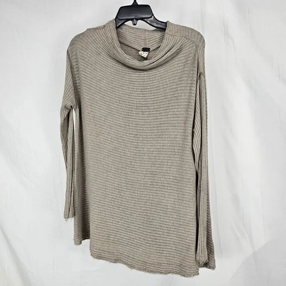 Free People Lover Rib Thermal Top Sweater Size Medium Women's